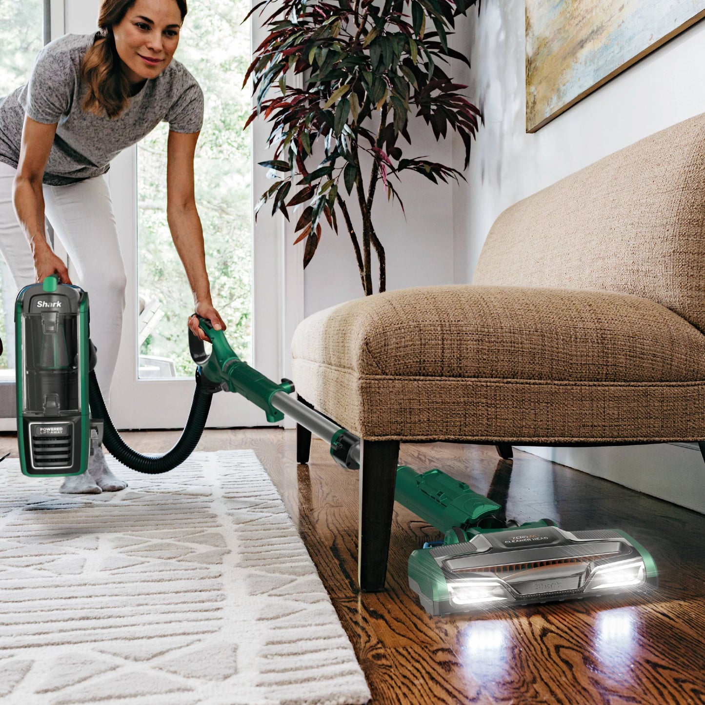 Shark rotator powered lift-away speed with self-cleaning brushroll upright vacuum