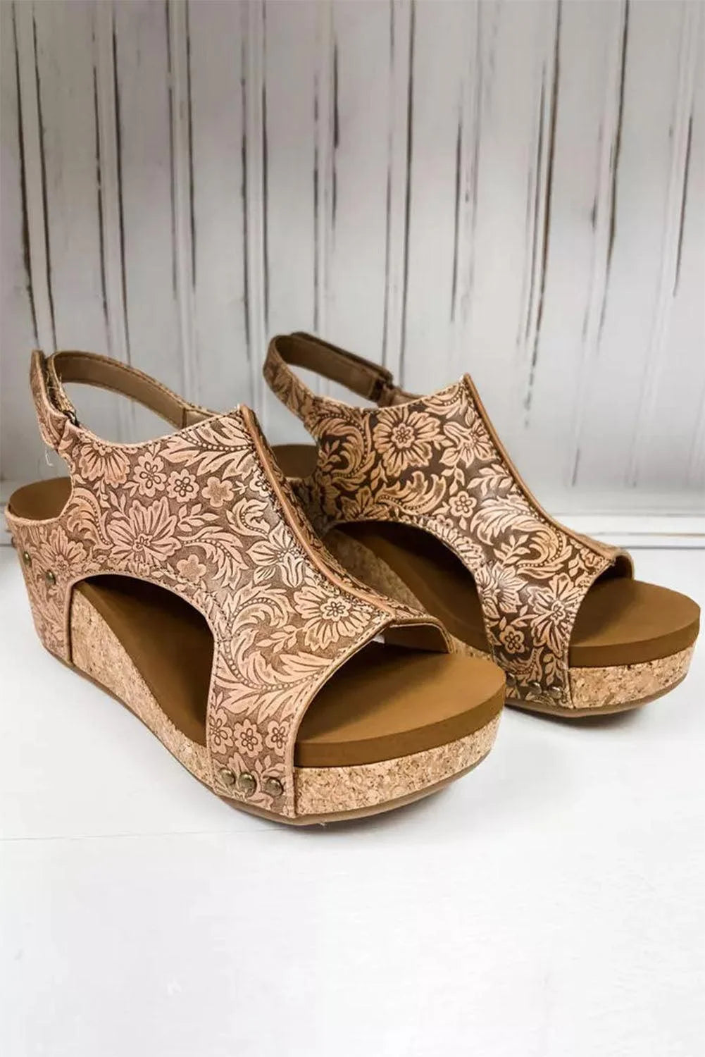 Brown vintage floral leather rivet hollowed platform sandals