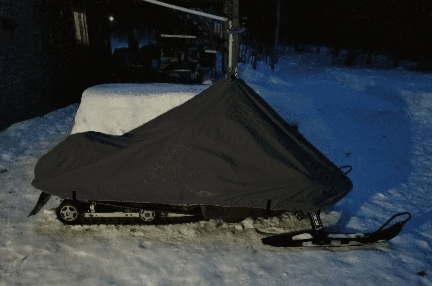 200 denier storage snowmobile cover designed to fit the 2005-2007 ski doo bombardier model gsx fan 550 snowmachine sled. all black.