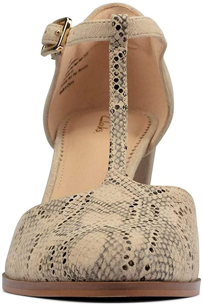 Clarks women adult women 6.5 26156390 taupe snake combi