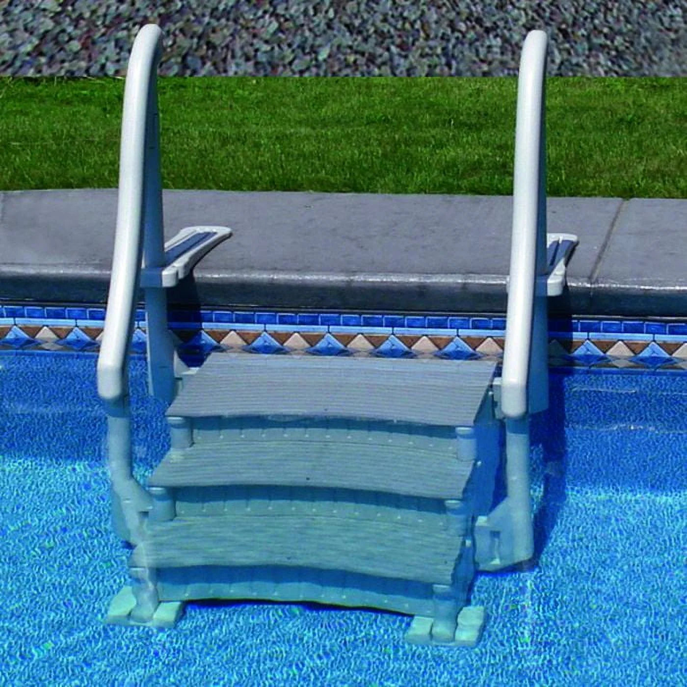 Confer curve step system for in-ground swimming pools